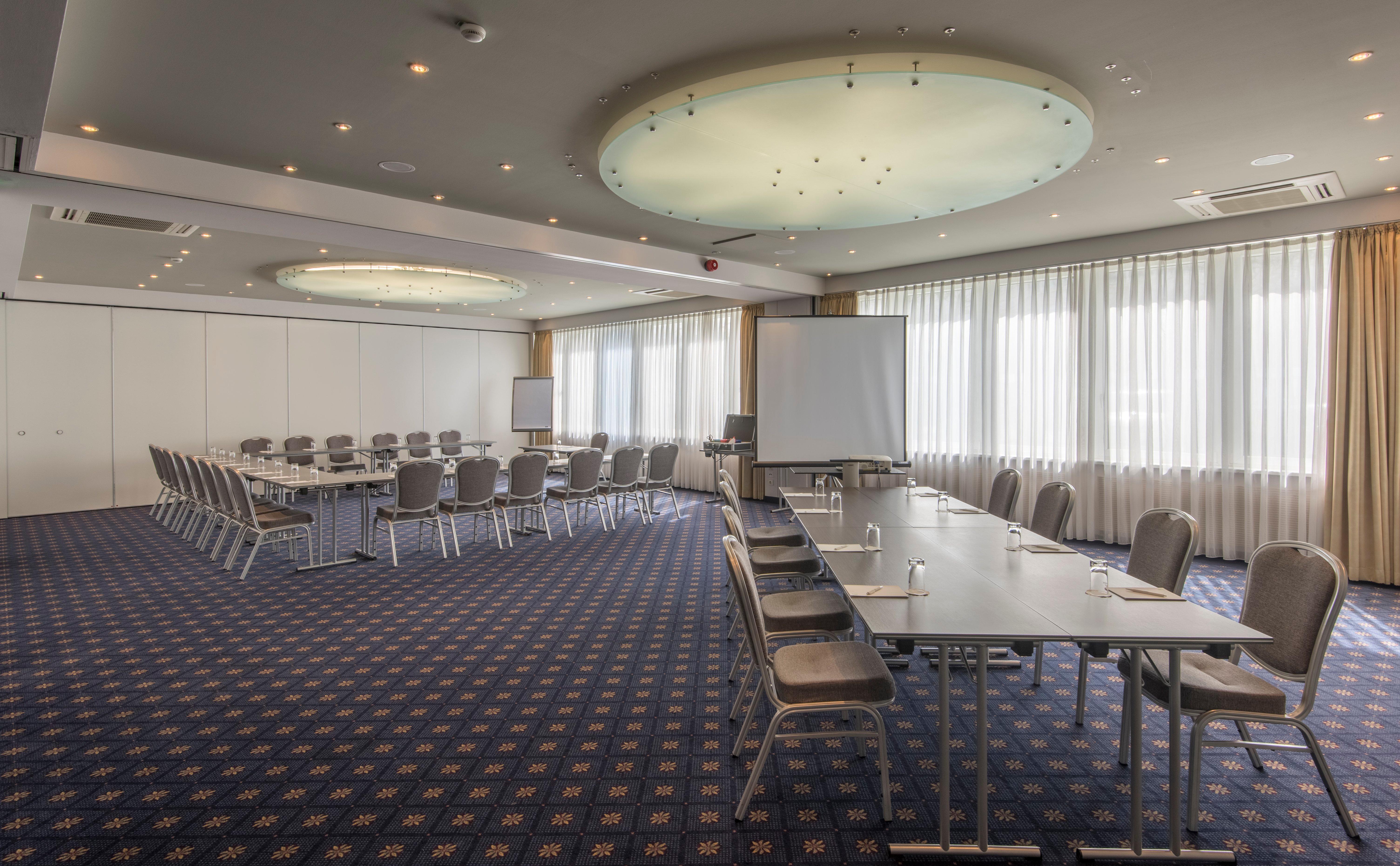 Holiday Inn Munich Unterhaching By Ihg Ngoại thất bức ảnh