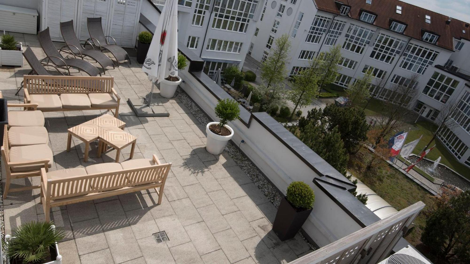 Holiday Inn Munich Unterhaching By Ihg Ngoại thất bức ảnh