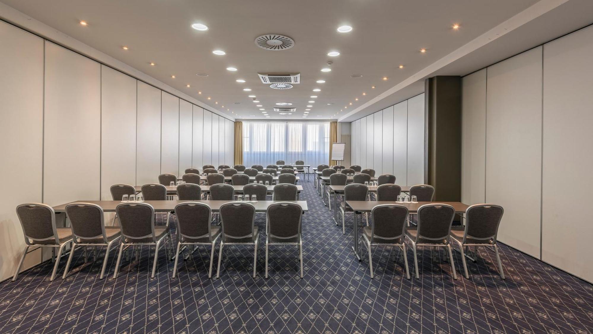 Holiday Inn Munich Unterhaching By Ihg Ngoại thất bức ảnh