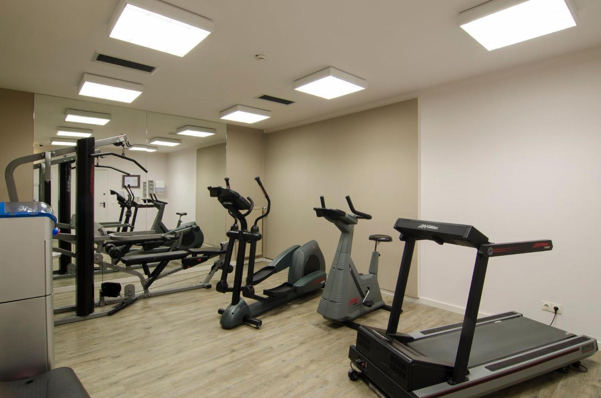 Holiday Inn Munich Unterhaching By Ihg Ngoại thất bức ảnh